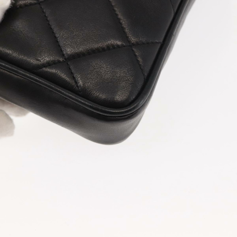 【日本直送】香奈兒 Matelasse 腰包 黑色 金色 CC 標誌 Auth 146618-15