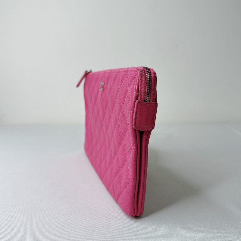 CHANEL 玫粉荔枝牛皮手拿包-2