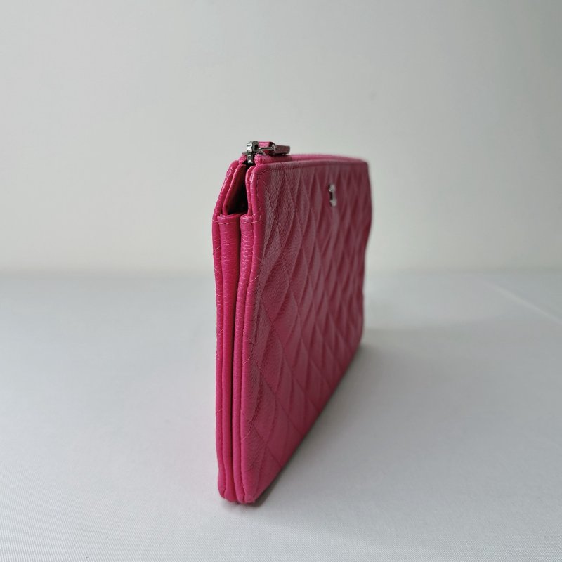 CHANEL 玫粉荔枝牛皮手拿包-3