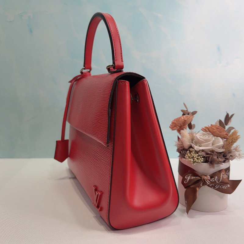 LV CLUNY Epi紅色翻蓋手提肩背包-2