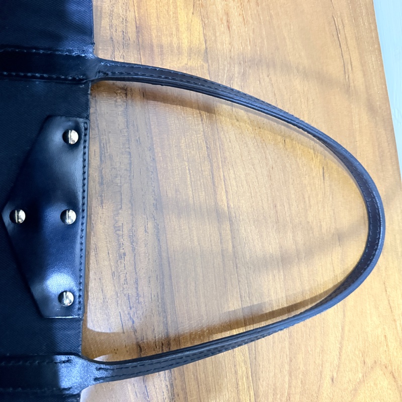 甜售私物🖤Givenchy小鹿班比 黑色 防刮牛皮 肩背 托特包 購物包 旅行包 通勤 上學-24