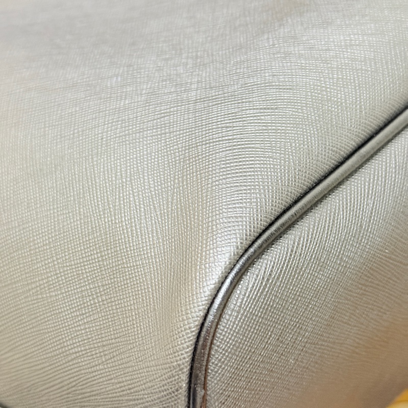 甜售私物🖤Givenchy小鹿班比 黑色 防刮牛皮 肩背 托特包 購物包 旅行包 通勤 上學-29