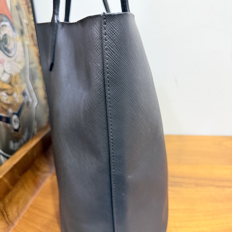 甜售私物🖤Givenchy小鹿班比 黑色 防刮牛皮 肩背 托特包 購物包 旅行包 通勤 上學-53