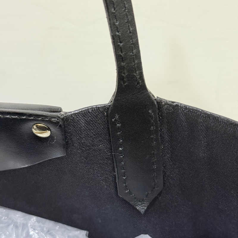 甜售私物🖤Givenchy小鹿班比 黑色 防刮牛皮 肩背 托特包 購物包 旅行包 通勤 上學-72
