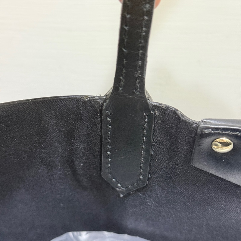 甜售私物🖤Givenchy小鹿班比 黑色 防刮牛皮 肩背 托特包 購物包 旅行包 通勤 上學-73