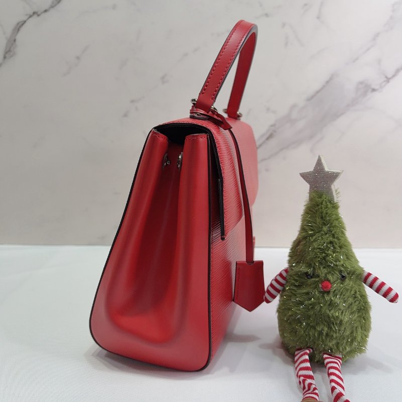 LV CLUNY 紅色Epi翻蓋手提肩背包-3