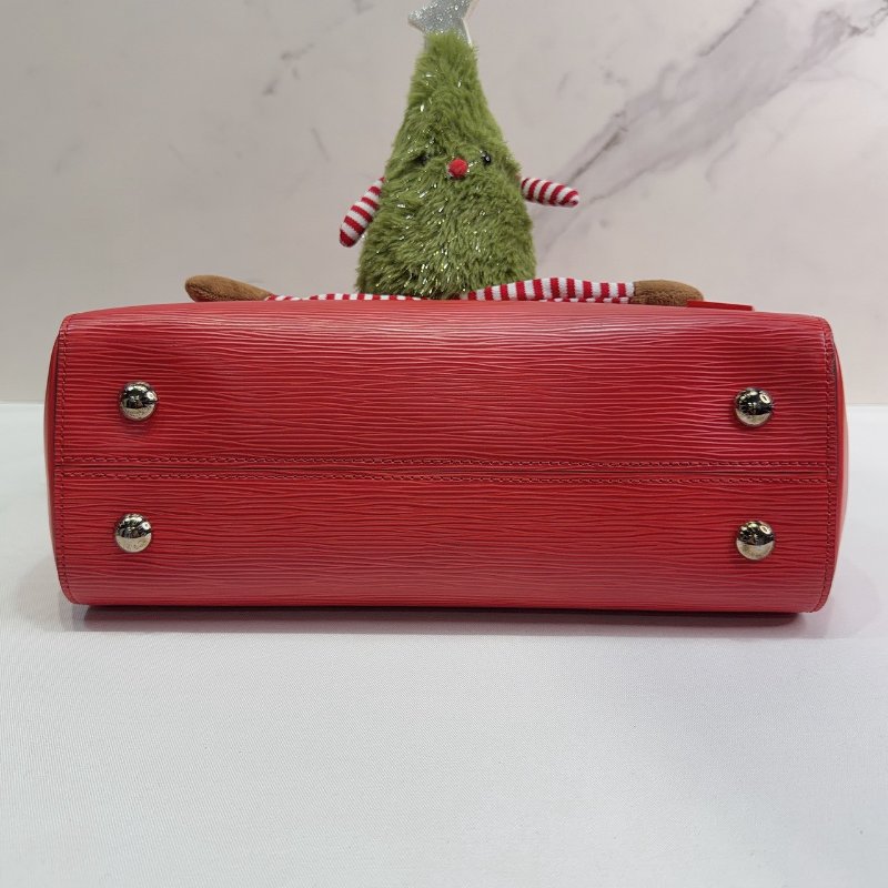 LV CLUNY 紅色Epi翻蓋手提肩背包-5