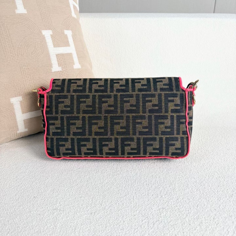 Fendi Baguette法棍包 中號 老花拼螢光粉 金扣 27*15*6 98新配件塵袋 肩帶-7