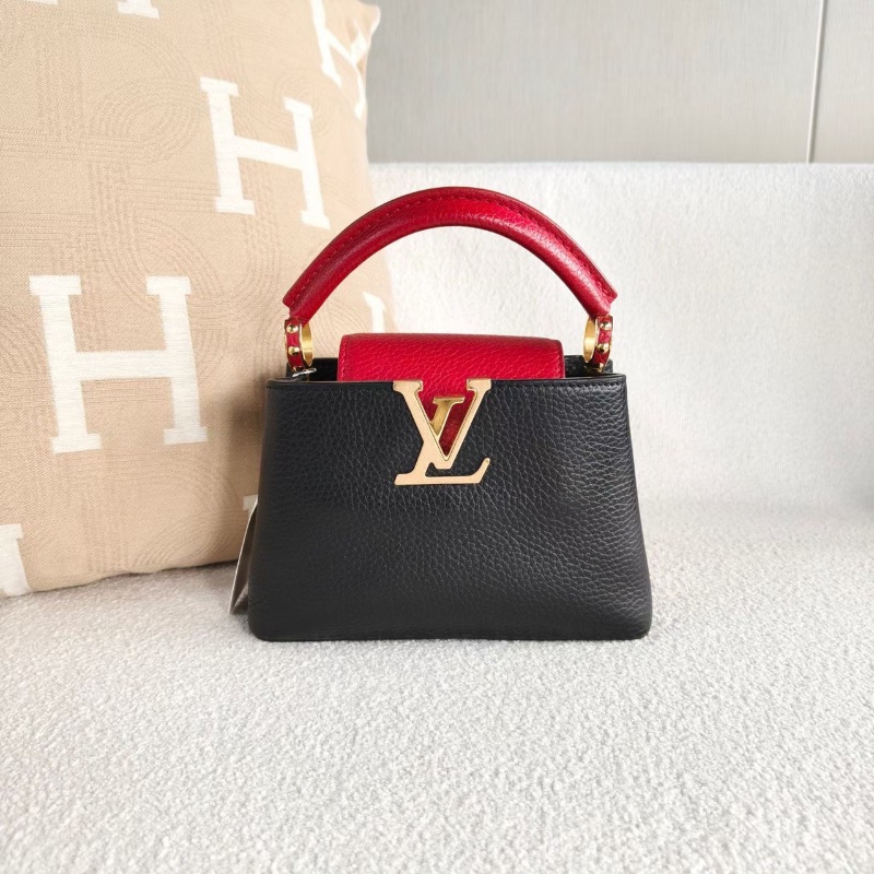 LV 拼色Capucines mini黑紅拼色 金扣荔枝皮 20*13*7.5 98新配件寬肩帶 塵袋-6