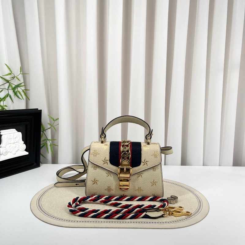 GUCCI古馳 Sylvie 塞爾維亞限定小蜜蜂包 白色燙金星星 紅藍織帶 金色五金 帶兩根肩帶 藍色內裡 容量可觀 日常通勤都適合-0