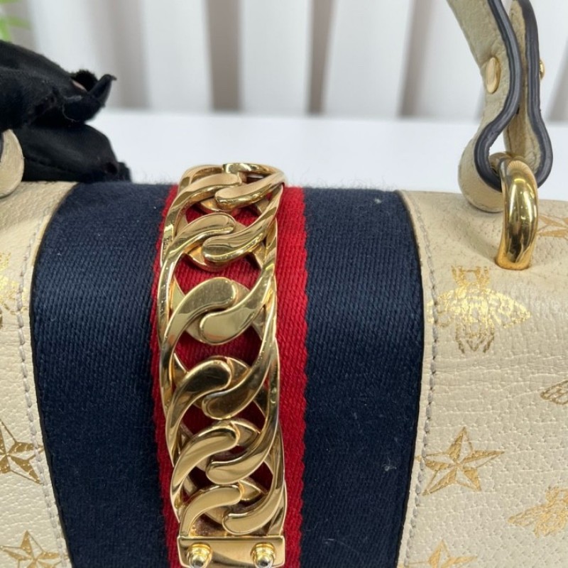 GUCCI古馳 Sylvie 塞爾維亞限定小蜜蜂包 白色燙金星星 紅藍織帶 金色五金 帶兩根肩帶 藍色內裡 容量可觀 日常通勤都適合-23
