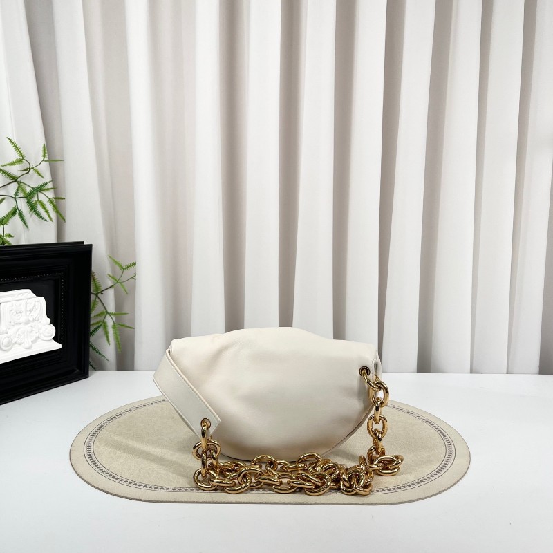 Bottega Veneta葆蝶家 THE BELT CHAIN POUCH 金鏈牛皮腰包胸包斜挎包 溫柔特別 容量可觀 日常通勤都適合-1