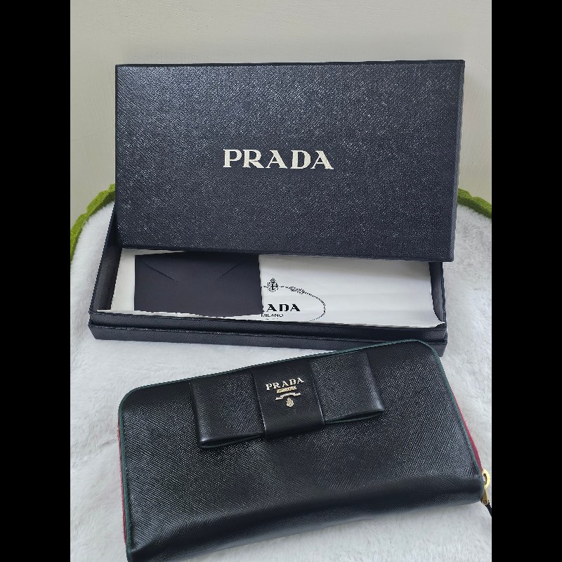 Prada 蝴蝶結長夾-1