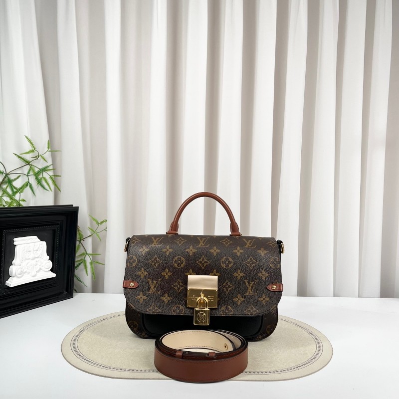 LV路易威登 鎖頭郵差包 拉鍊順滑 內裡乾淨 容量實用 日常出門百搭 肩帶可調節 可單肩可斜挎-5