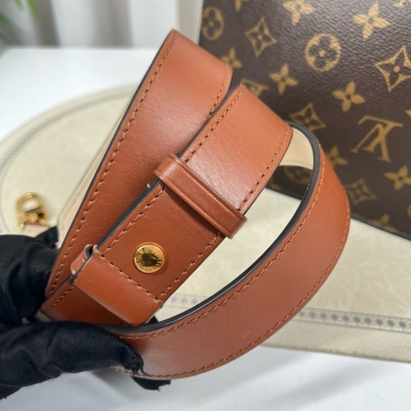 LV路易威登 鎖頭郵差包 拉鍊順滑 內裡乾淨 容量實用 日常出門百搭 肩帶可調節 可單肩可斜挎-23