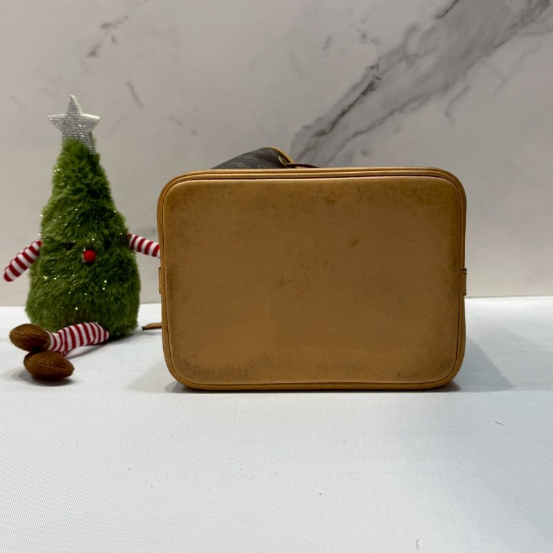 LV Mini Noe手提水桶包-5