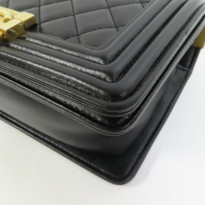 CHANEL 羊皮皮革Boy 20金扣鏈帶肩背袋-11