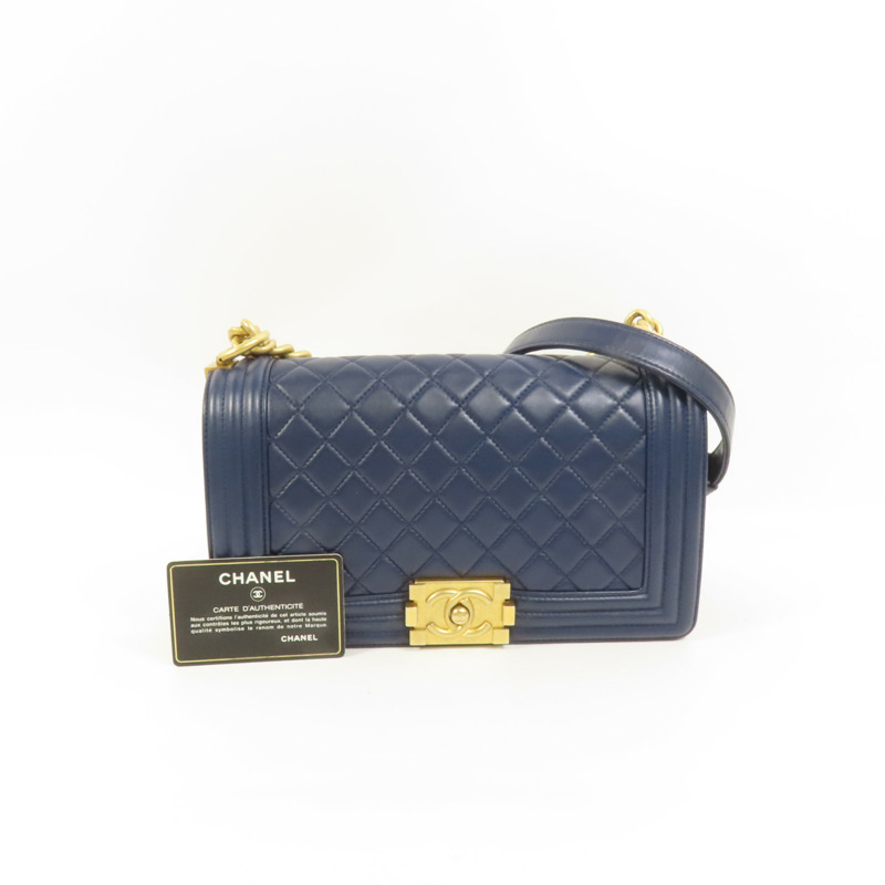 CHANEL 羊皮皮革Boy 25金扣鏈帶肩背袋-10