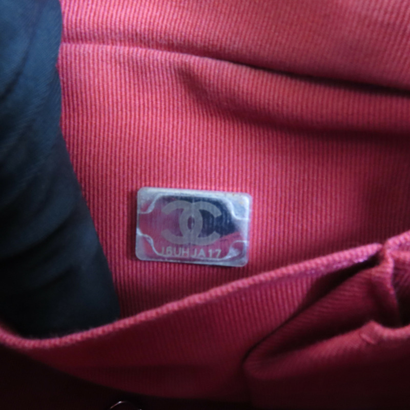 CHANEL 牛皮皮革Gabrielle Smal鏈帶肩背袋-8