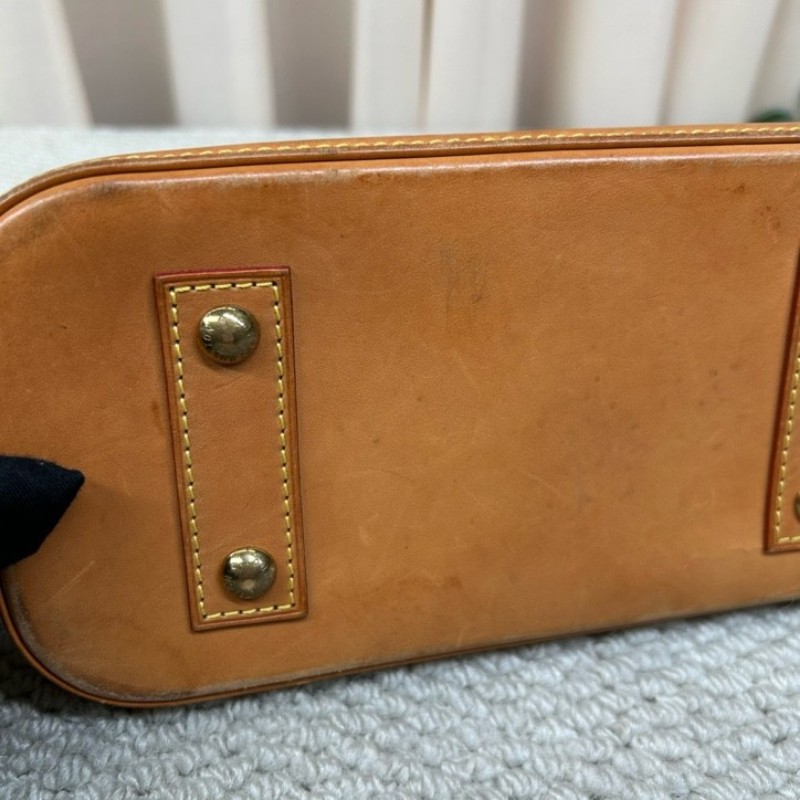 LV路易威登Alma BB老花貝殼包 有肩帶 可單肩可斜挎可手提 貝殼包型優雅流暢 氣質中又帶點兒可愛-10