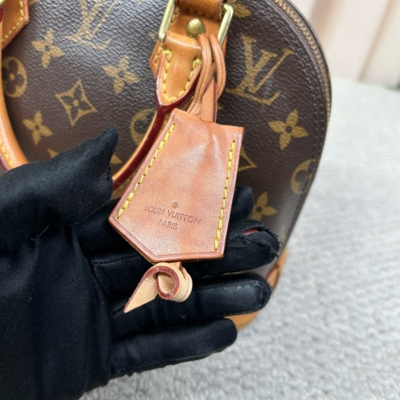 LV路易威登Alma BB老花貝殼包 有肩帶 可單肩可斜挎可手提 貝殼包型優雅流暢 氣質中又帶點兒可愛-21