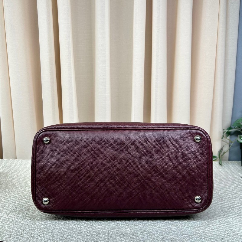 Prada普拉達double十字紋牛皮手提包 有肩帶 可單肩可斜挎可手提 容量大 實用性強 日常通勤百搭-4