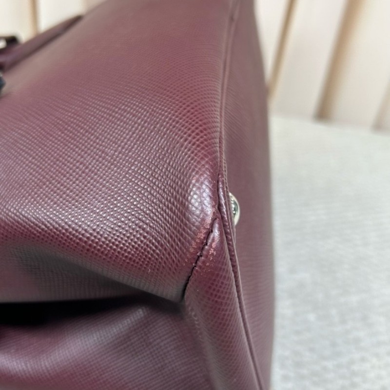 Prada普拉達double十字紋牛皮手提包 有肩帶 可單肩可斜挎可手提 容量大 實用性強 日常通勤百搭-9