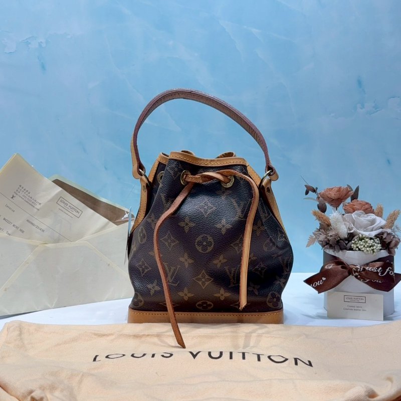LV Mini Noe手提水桶包-0