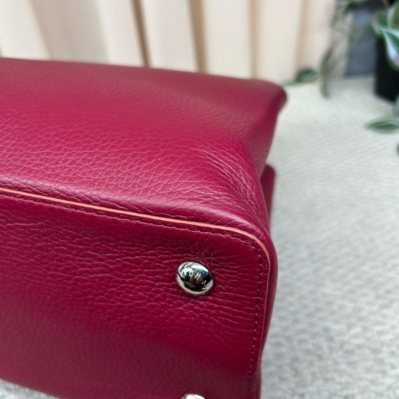 LV路易威登 Capucines卡普辛手提包 翻蓋開合 容量大 實用性強 日常通勤百搭-9