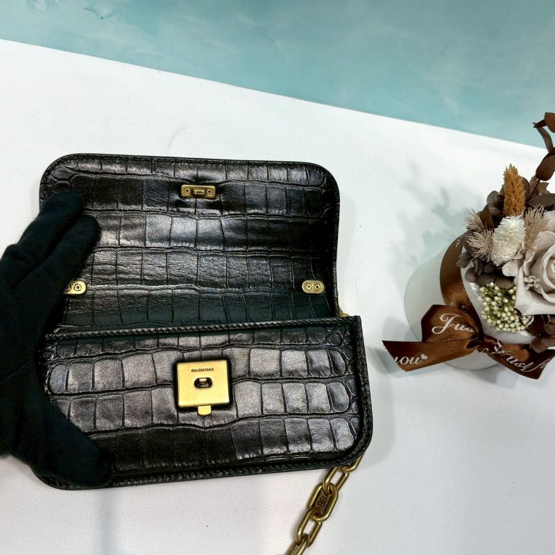 BALENCIAGA Gossip迷你WOC鍊包-4