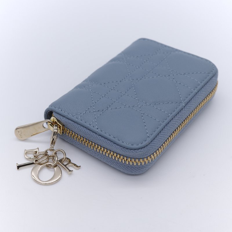 Dior 迪奧 Lady Dior Voyageur 雲朵藍 藤格紋羊皮拉鍊零錢包-3