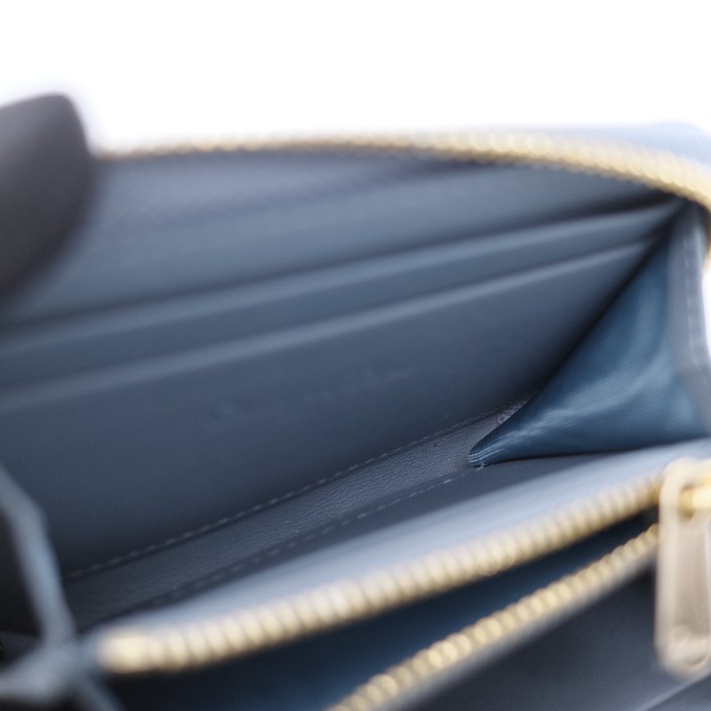 Dior 迪奧 Lady Dior Voyageur 雲朵藍 藤格紋羊皮拉鍊零錢包-13