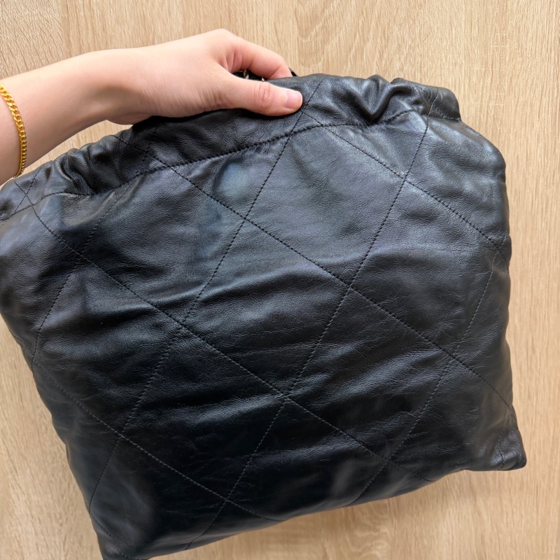 Chanel 黑牛皮銀釦22小號肩背包-4