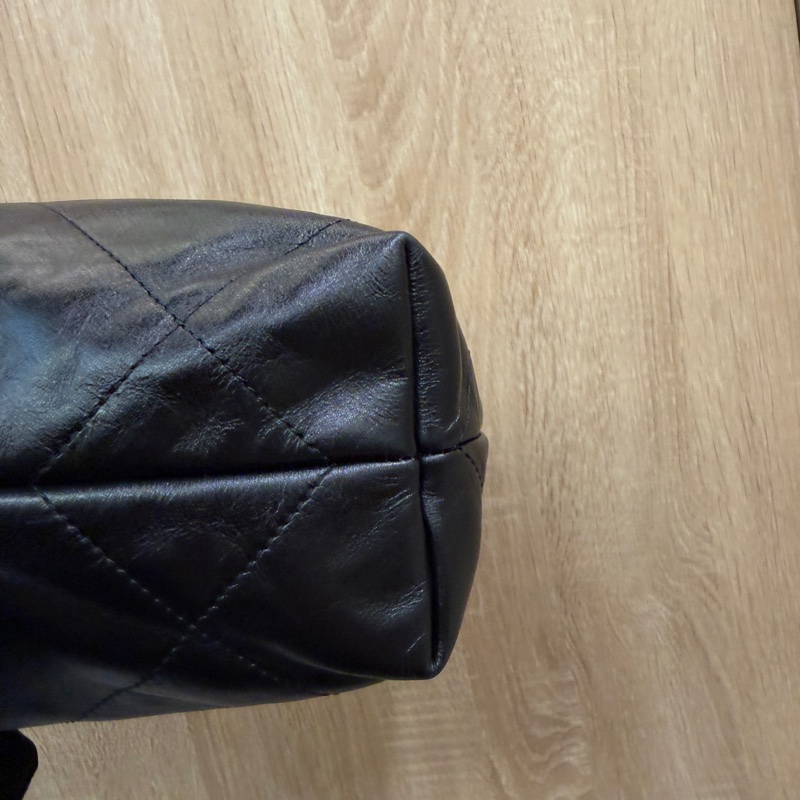 Chanel 黑牛皮銀釦22小號肩背包-7