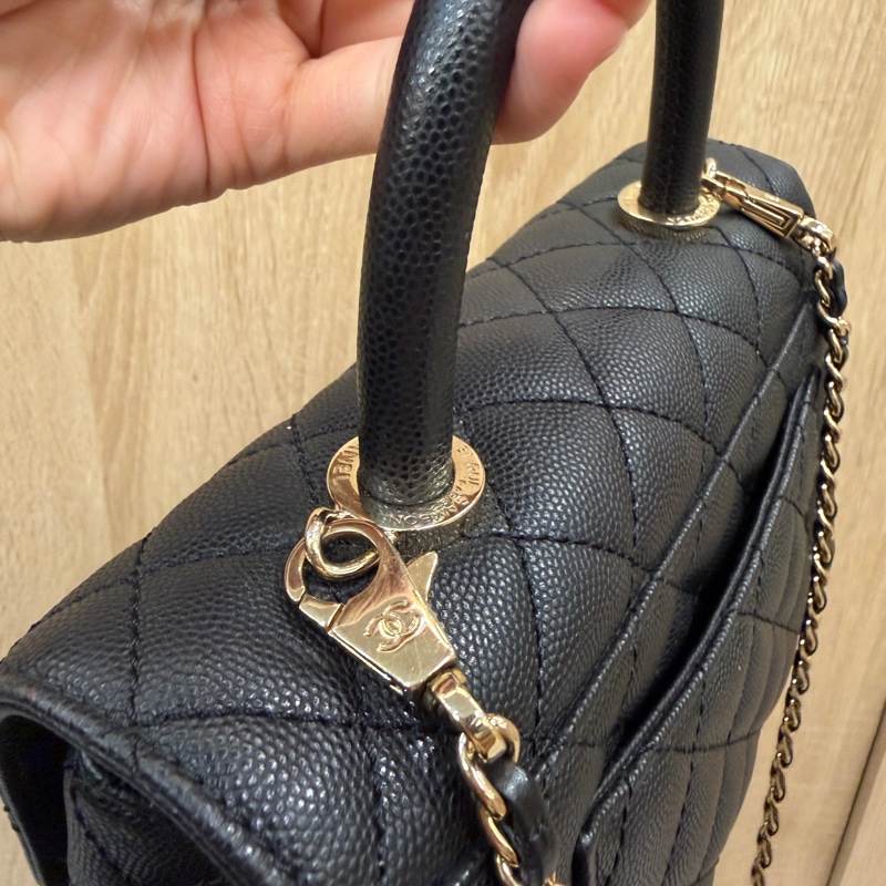 Chanel 黑荔枝牛皮金釦coco handle 24-6
