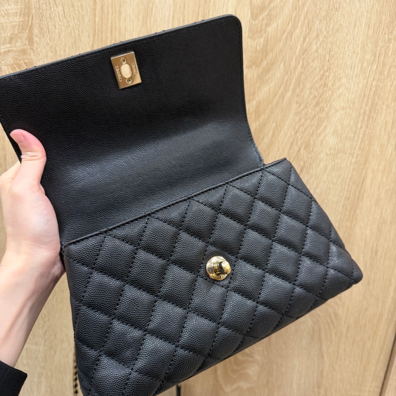 Chanel 黑荔枝牛皮金釦coco handle 24-11