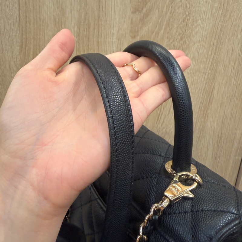 Chanel 黑荔枝牛皮金釦coco handle 24-14
