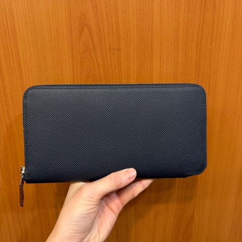 Hermes 深藍Epsom皮銀釦Silk in絲巾長夾