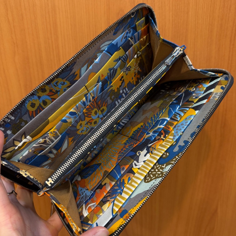 Hermes 深藍Epsom皮銀釦Silk in絲巾長夾-10