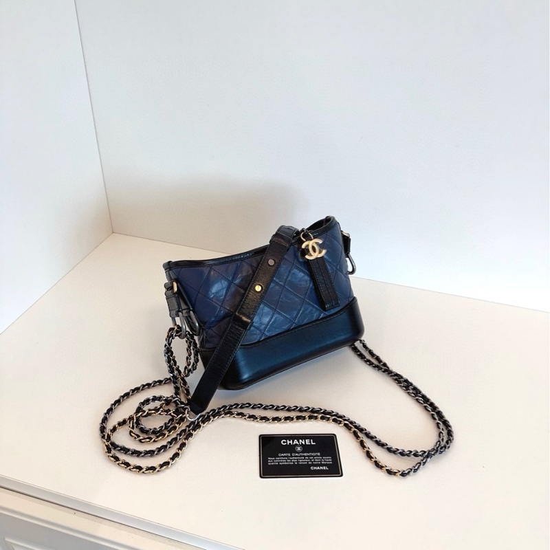 【98新帶膜🆕】Chanel Gabrielle 深藍拼黑流浪包 小號small  斜挎包 單肩包-2