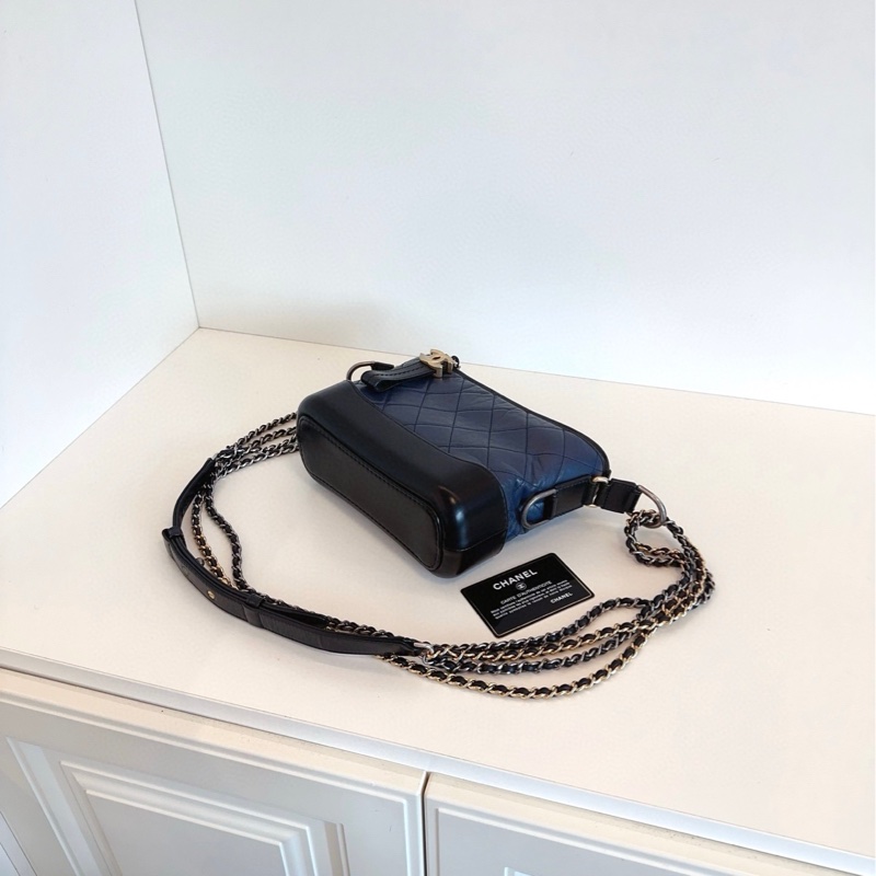 【98新帶膜🆕】Chanel Gabrielle 深藍拼黑流浪包 小號small  斜挎包 單肩包-5