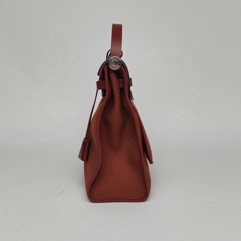 HERMES Herbag31愛馬仕紅帆布/Hunter牛皮C刻銀扣肩背包-1