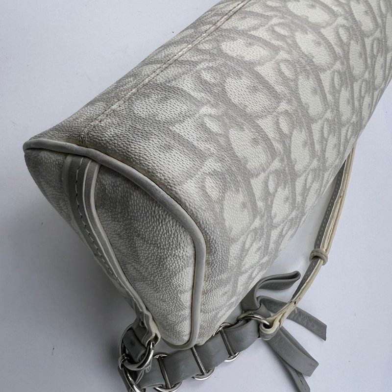 Dior 中古愛心鎖圓筒包-10