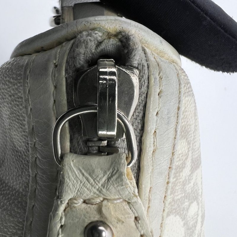 Dior 中古愛心鎖圓筒包-23