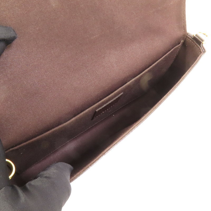 LOUIS VUITTON Vernis Pochette Felicie金扣肩背袋-4