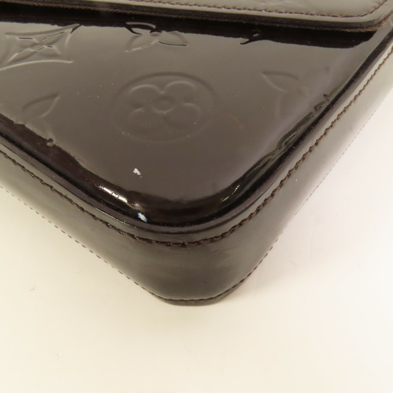 LOUIS VUITTON Vernis Pochette Felicie金扣肩背袋-13