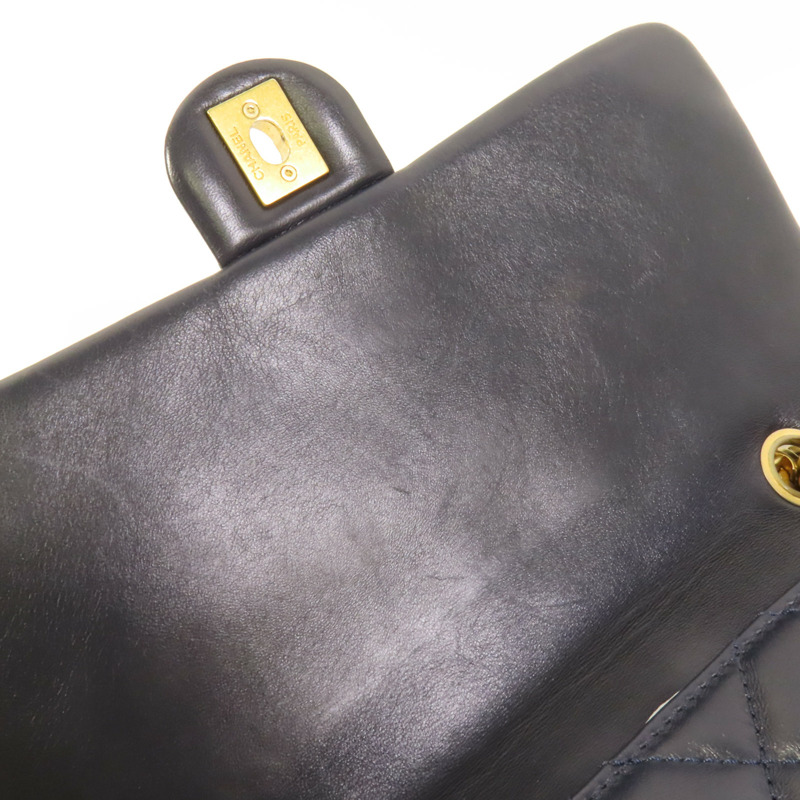 CHANEL 羊皮皮革Chain Shoulder金扣鏈帶肩背袋-14