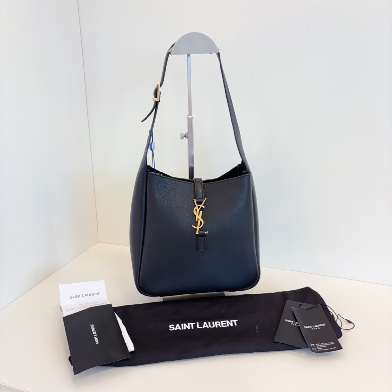 【閒置帶吊牌🆕】YSL Le5a7黑金全皮Hobo金勾小水桶腋下包 小號 small-0