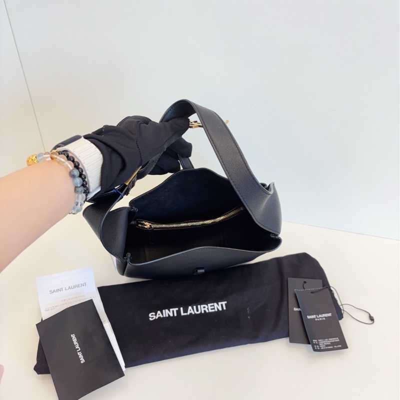 【閒置帶吊牌🆕】YSL Le5a7黑金全皮Hobo金勾小水桶腋下包 小號 small-6