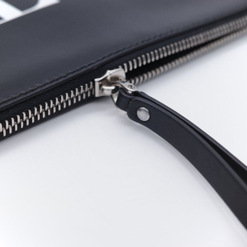 Valentino 華倫天奴 VLTN 黑色 小牛皮手拿包-8